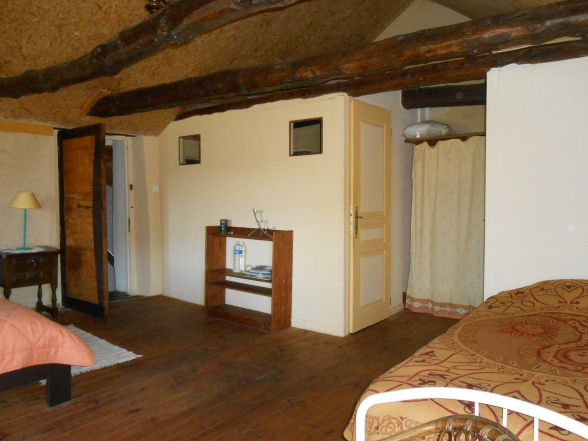 Chambre D'Hotes Des Monts Saint-Izaire Buitenkant foto