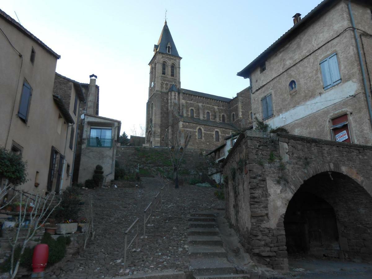 Chambre D'Hotes Des Monts Saint-Izaire Buitenkant foto